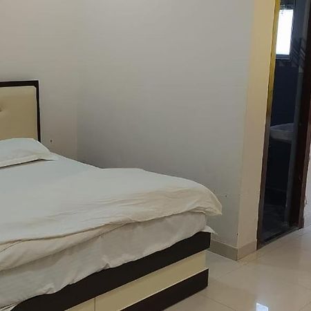 Bhagwan Hotel Gonda Exterior photo