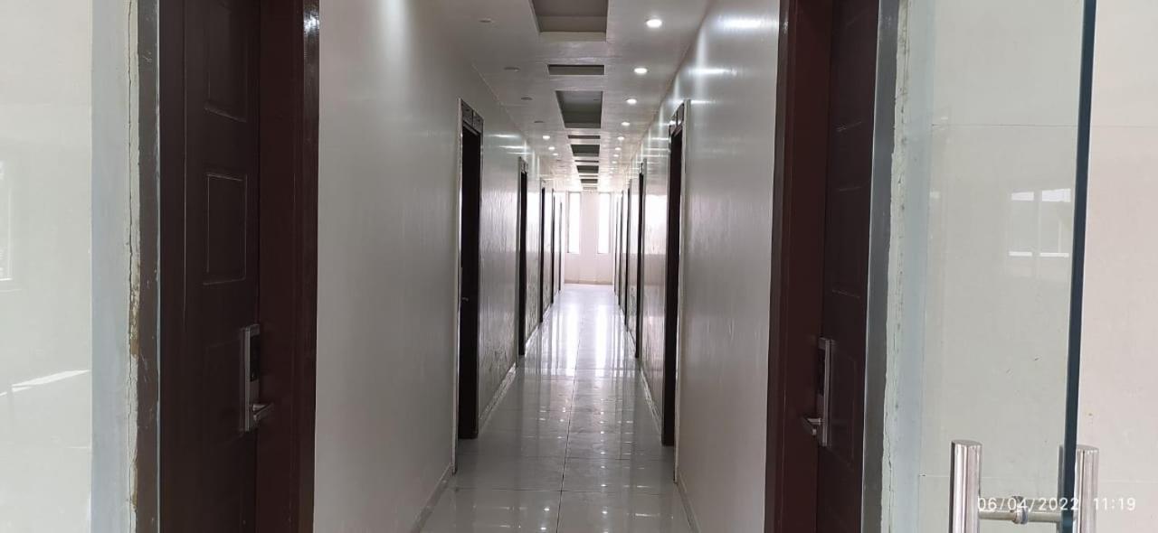 Bhagwan Hotel Gonda Exterior photo